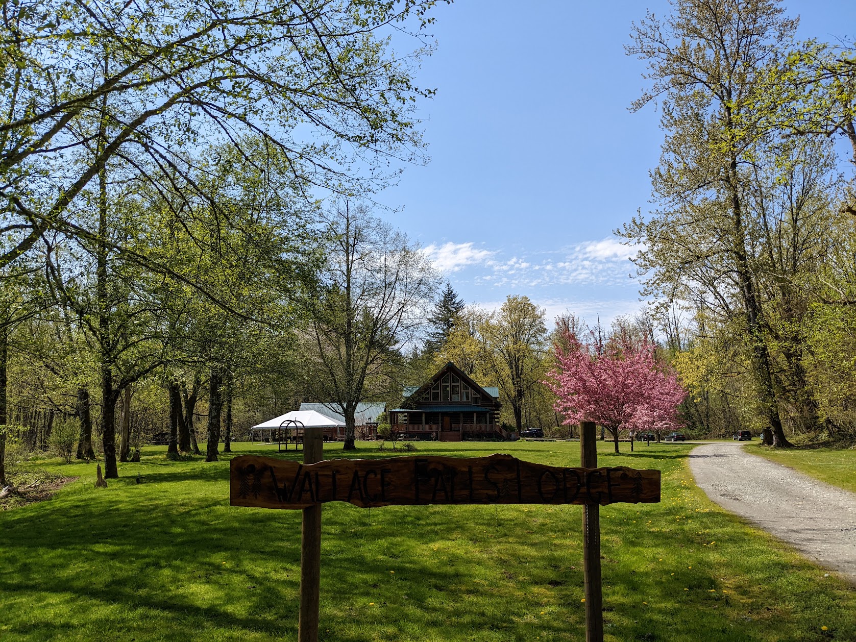 Wallace Falls Lodge